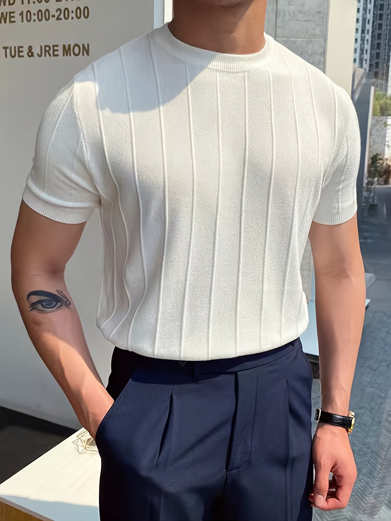 Nerio – Sommerpullover mit Rundhalsausschnitt in Olivgrün