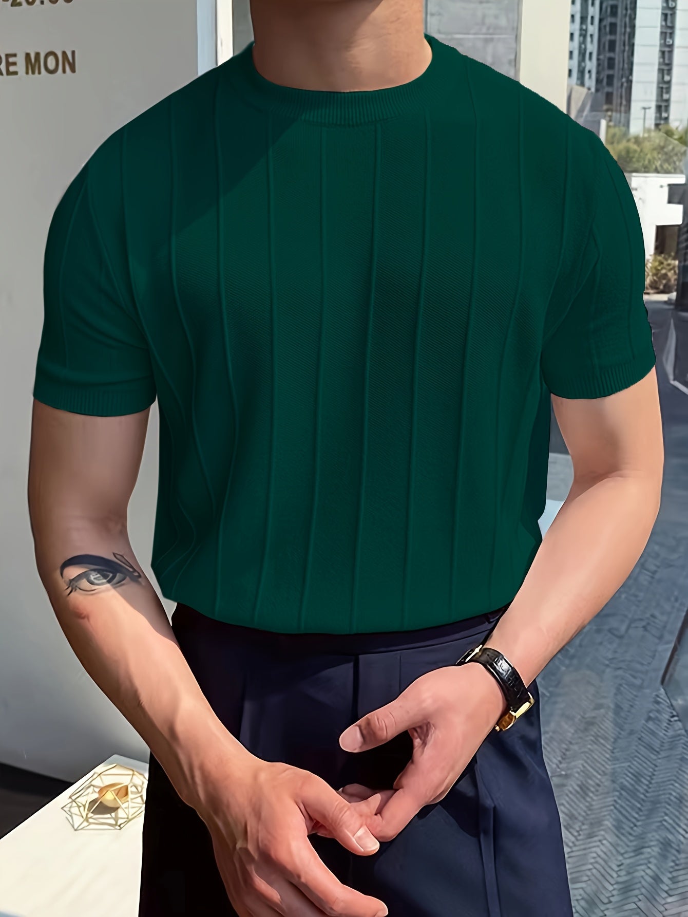 Nerio – Sommerpullover mit Rundhalsausschnitt in Olivgrün