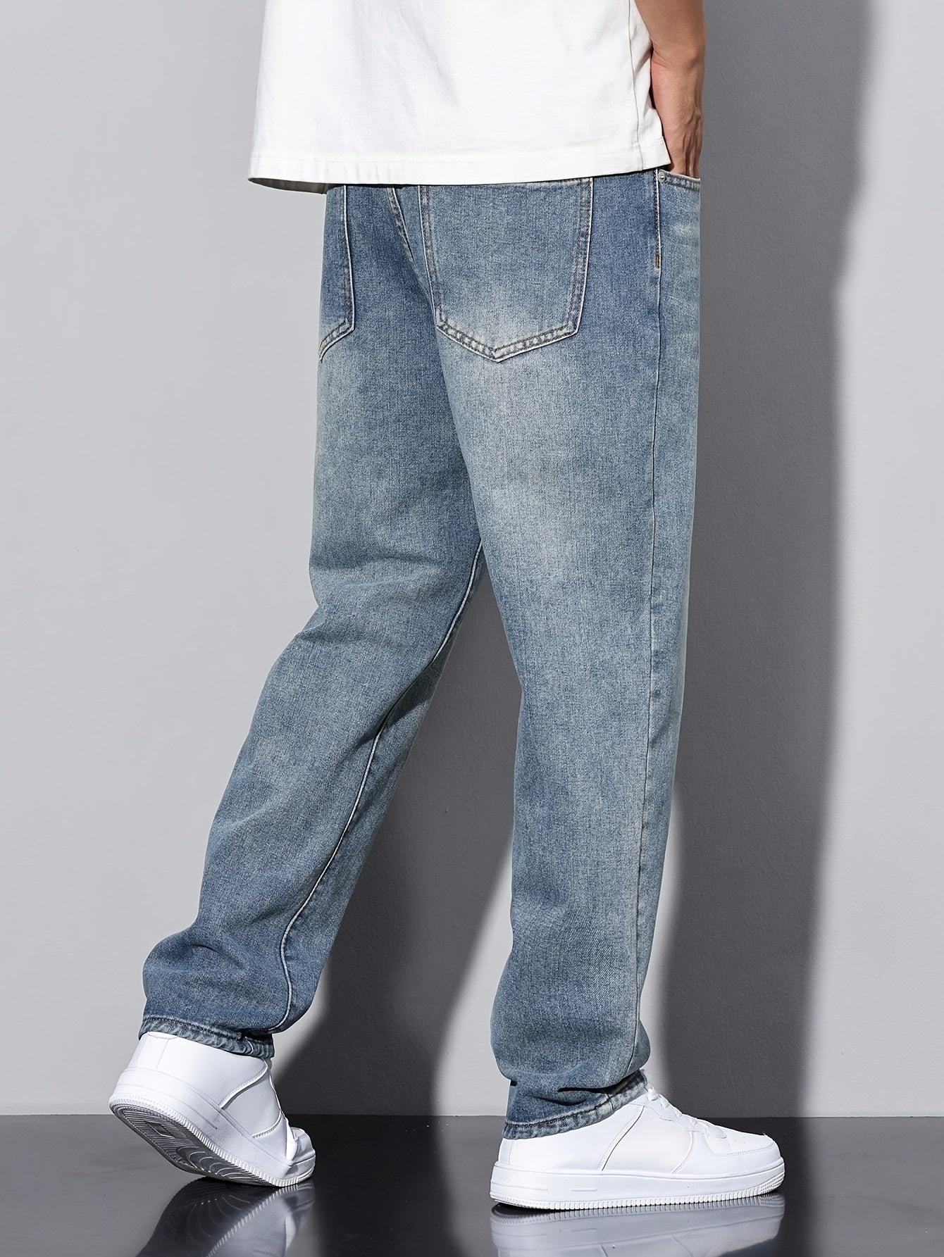 Nico – Gerade Schnitt Jeans in Stone Grey