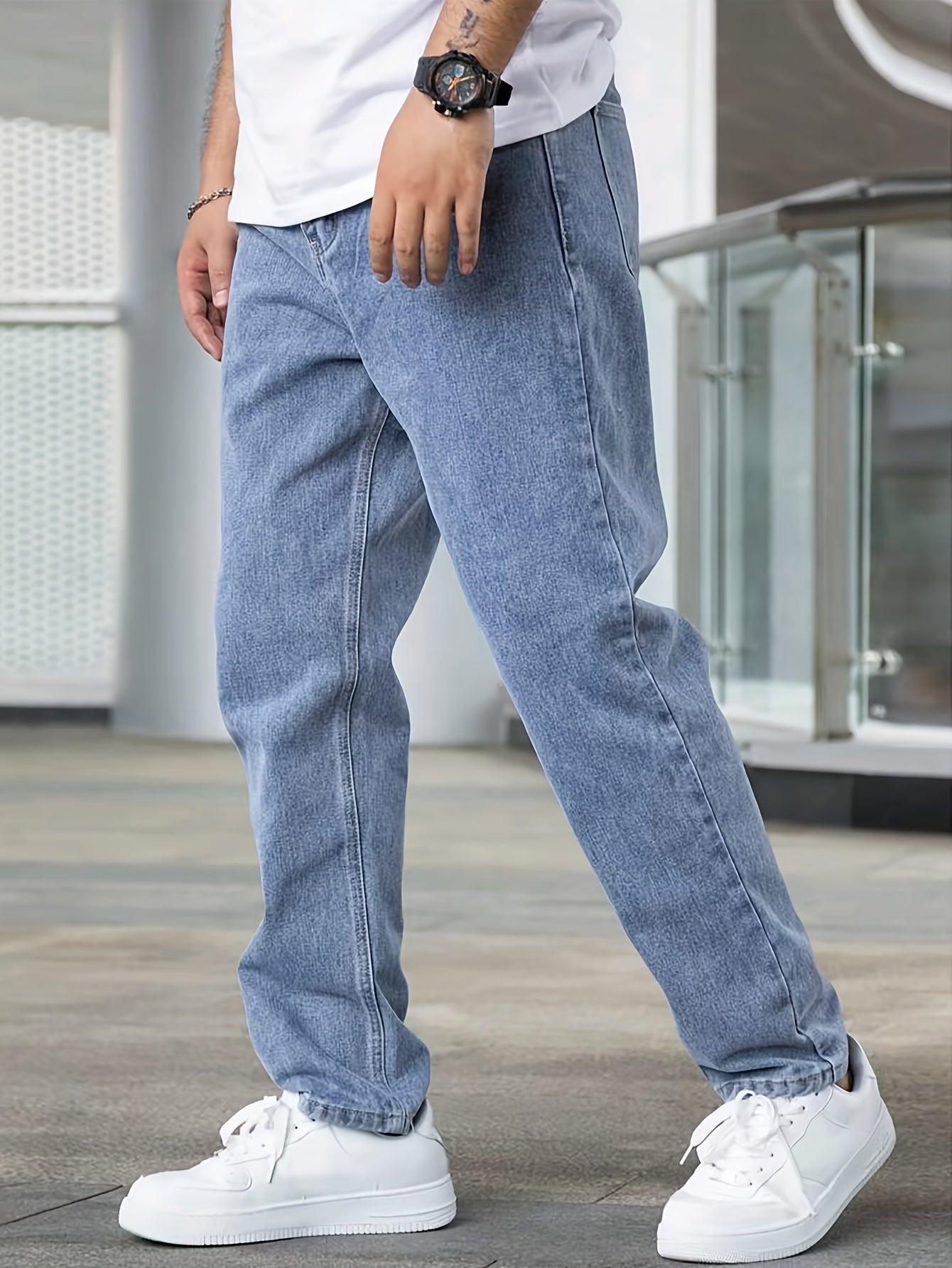 Elio – Klassische Straight Fit Jeans in Washed Blue