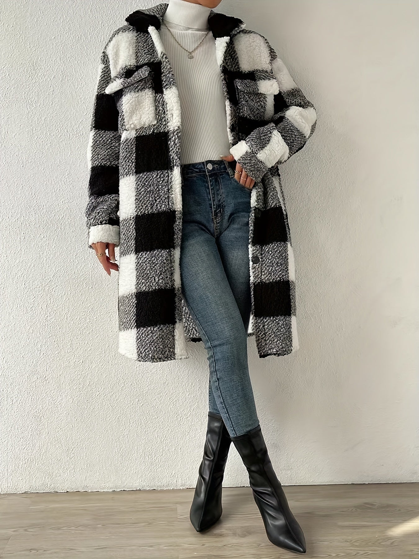 Mira – Kariertes Teddy-Mantel aus Fleece
