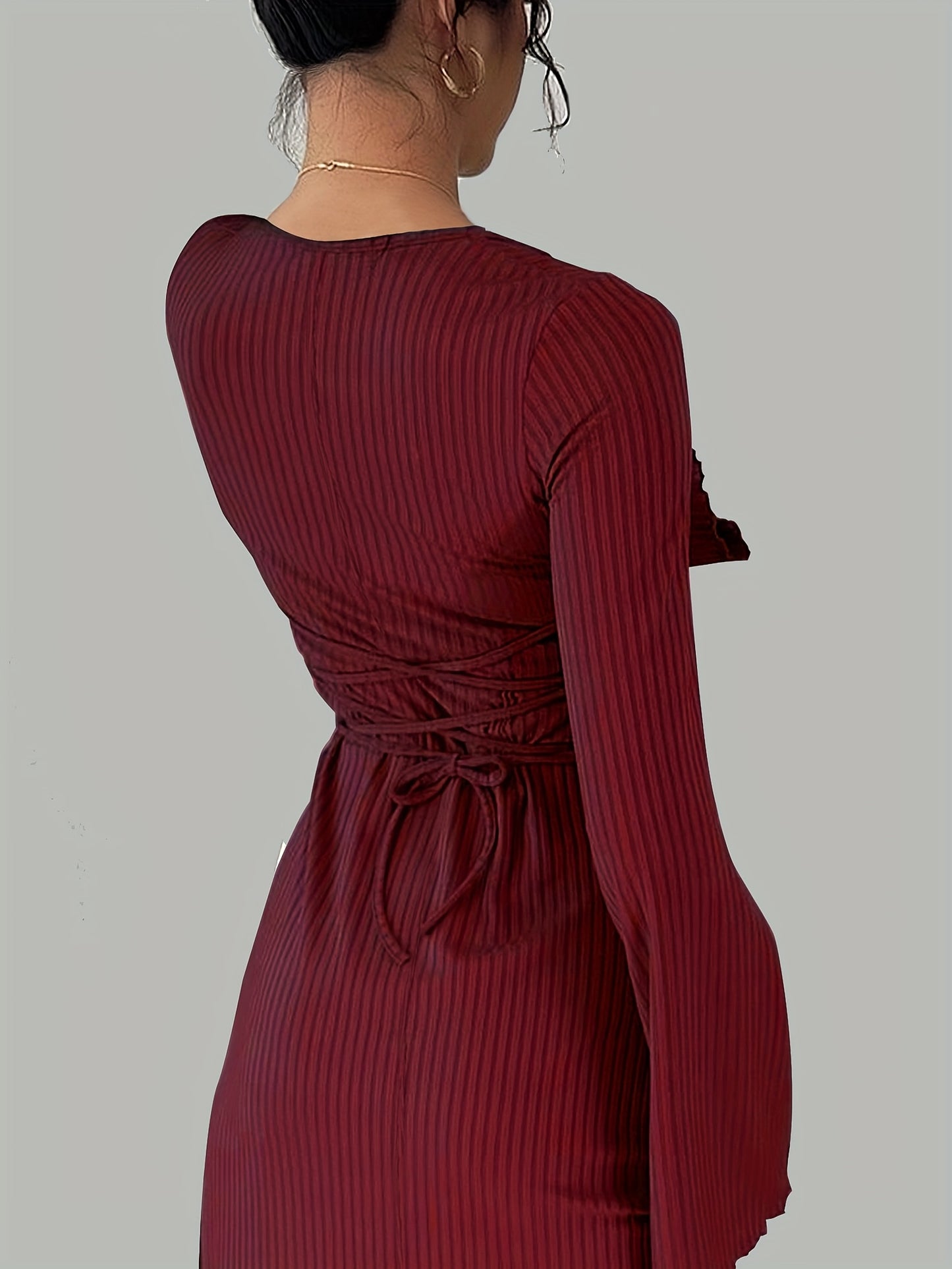 Isabella – Schwarzes Maxikleid mit Glockenärmeln
