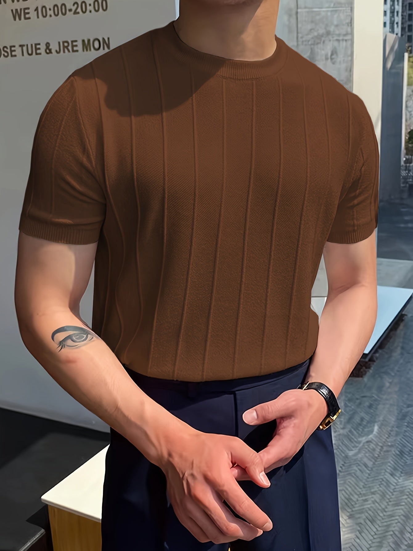 Nerio – Sommerpullover mit Rundhalsausschnitt in Olivgrün