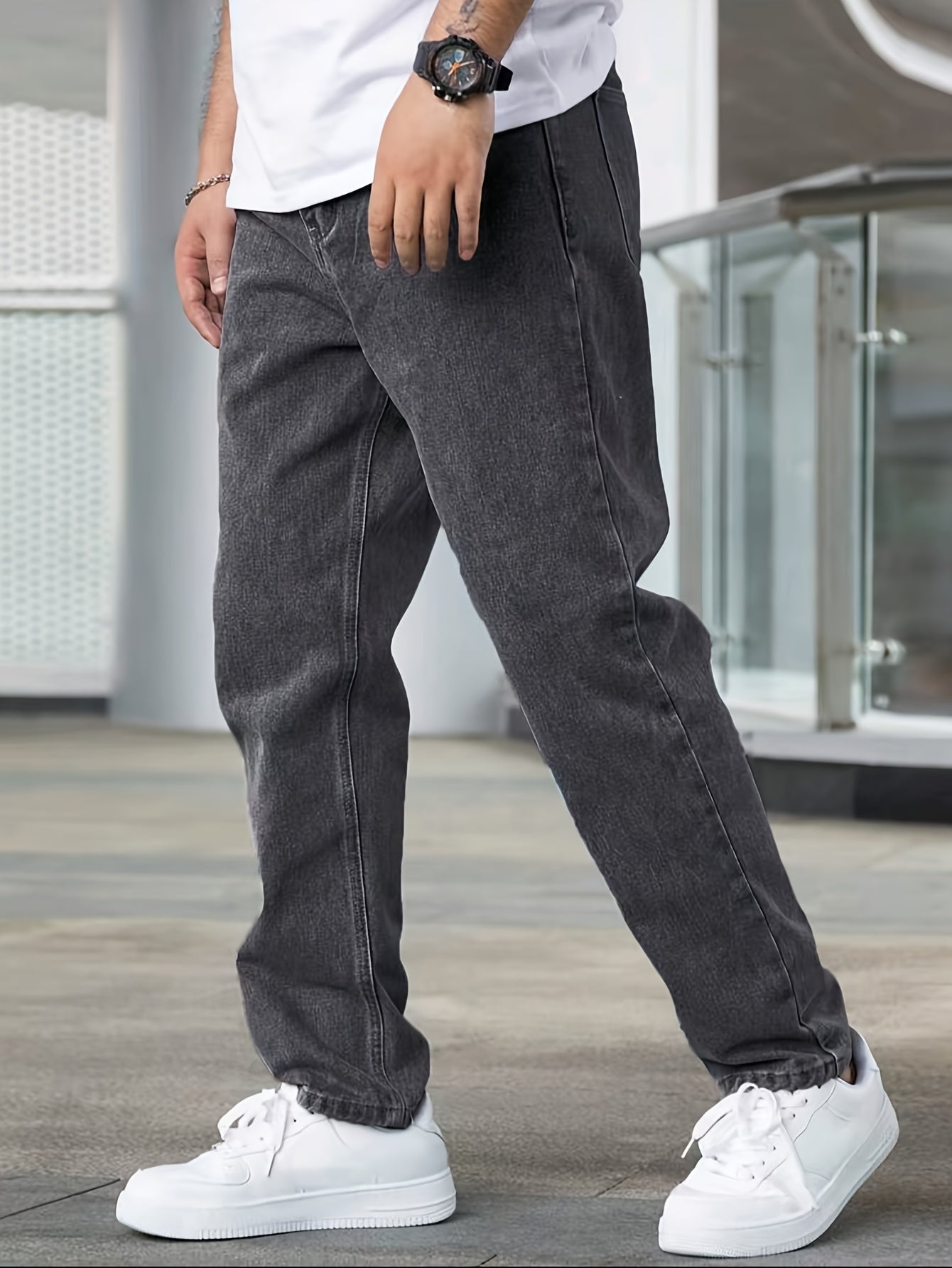 Elio – Klassische Straight Fit Jeans in Washed Blue