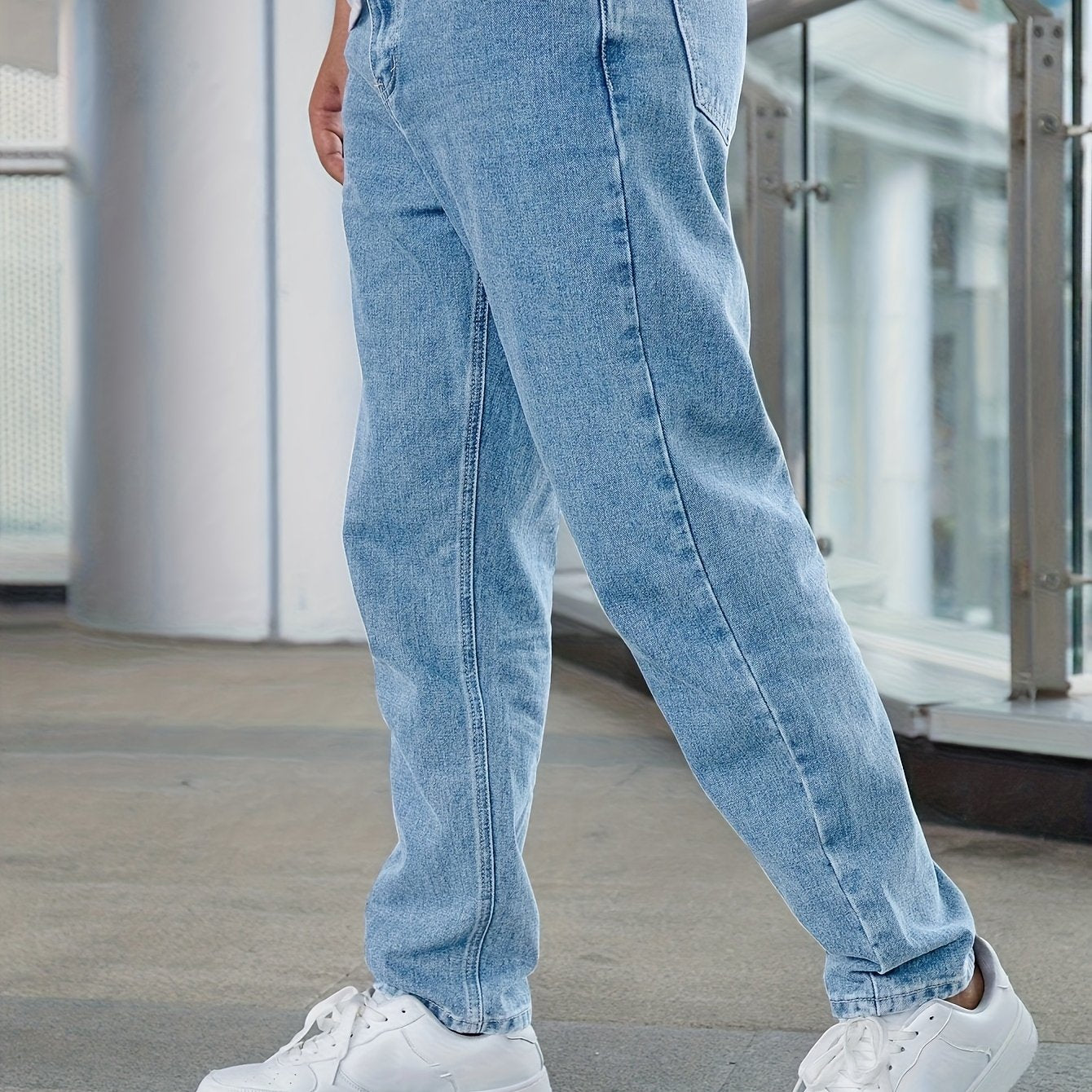 Elio – Klassische Straight Fit Jeans in Washed Blue