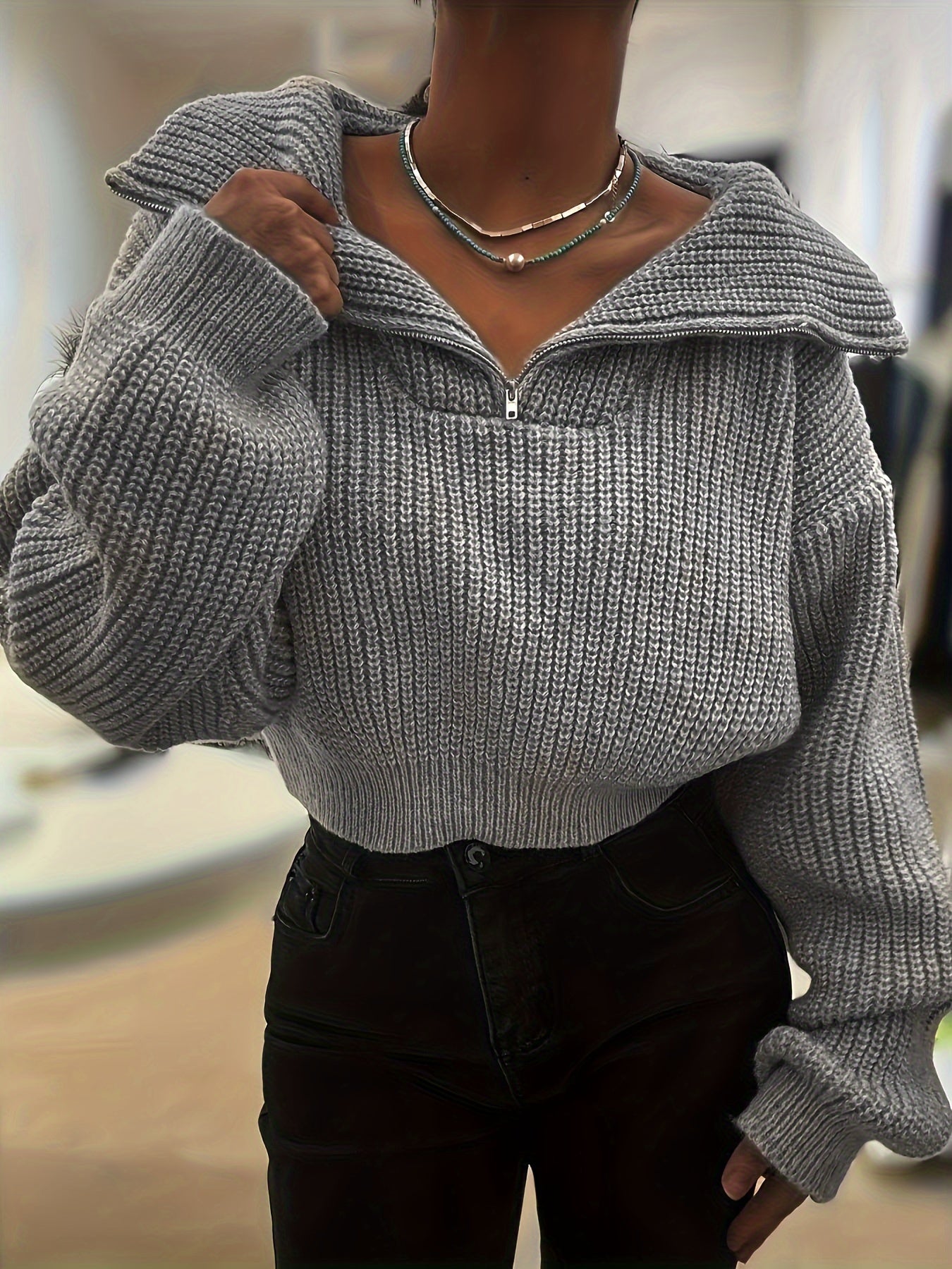 Nayla – Rippstrick Crop Pullover mit Reißverschluss
