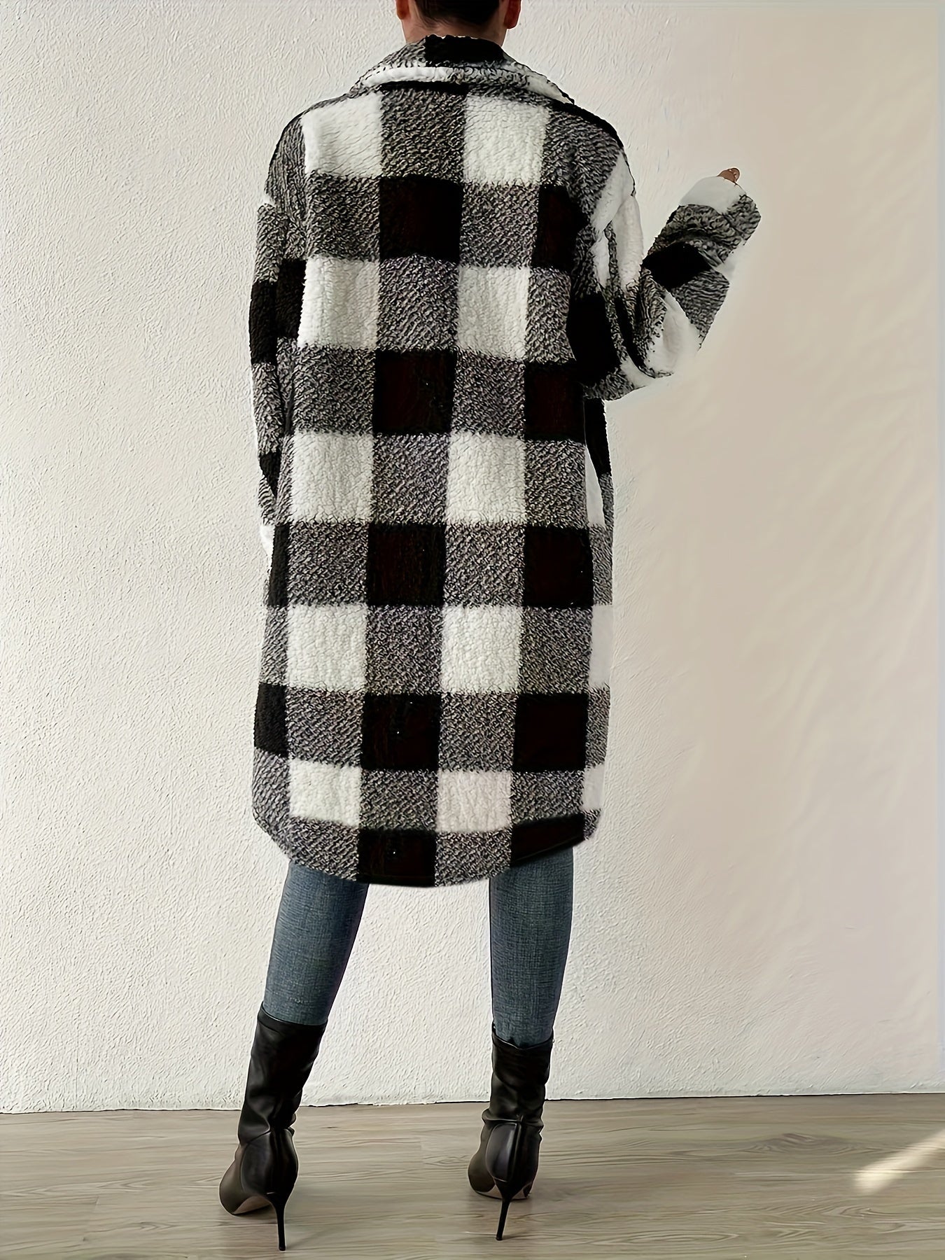 Mira – Kariertes Teddy-Mantel aus Fleece