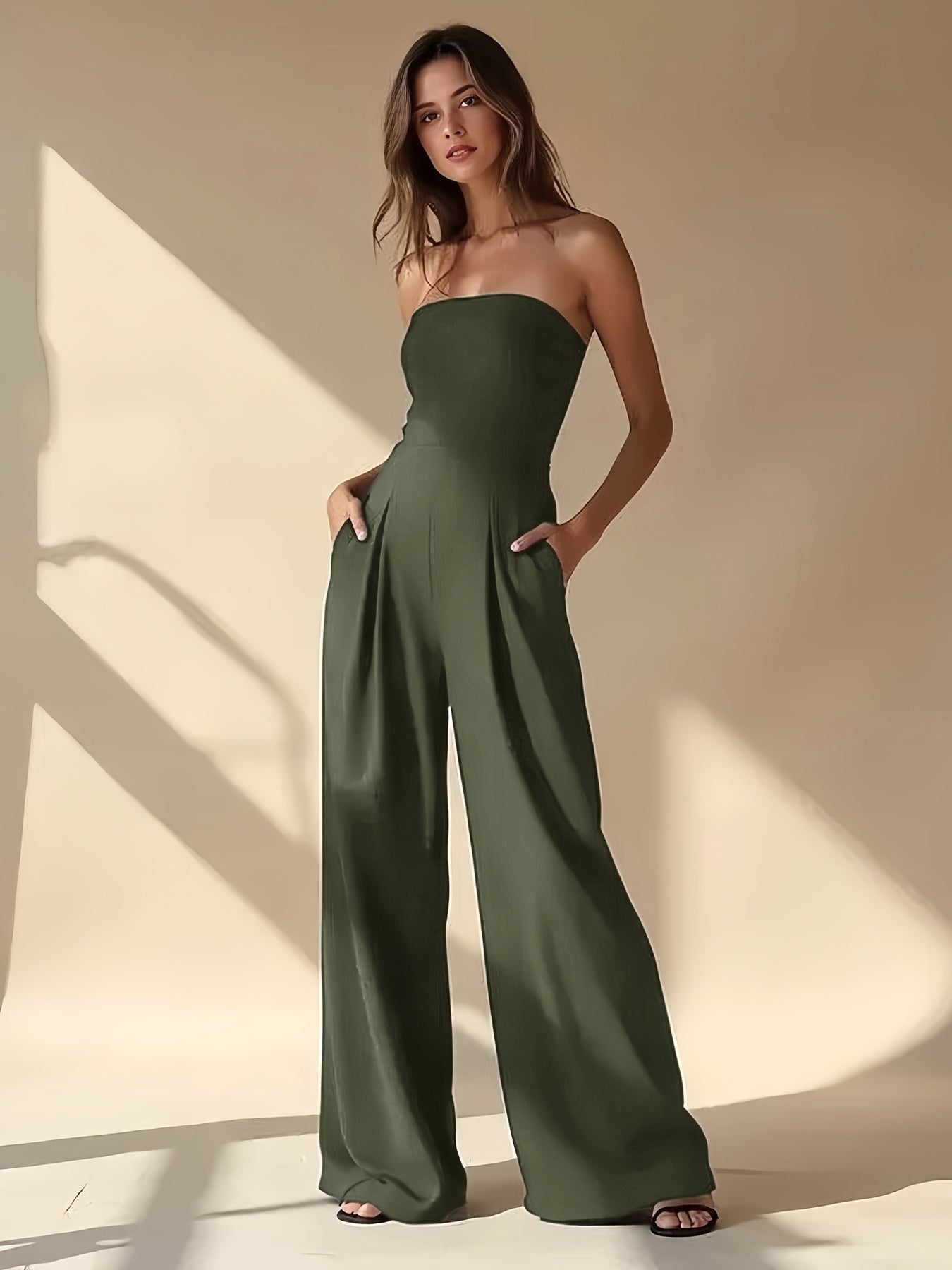 Amalia – Trägerloser Jumpsuit mit weitem Bein